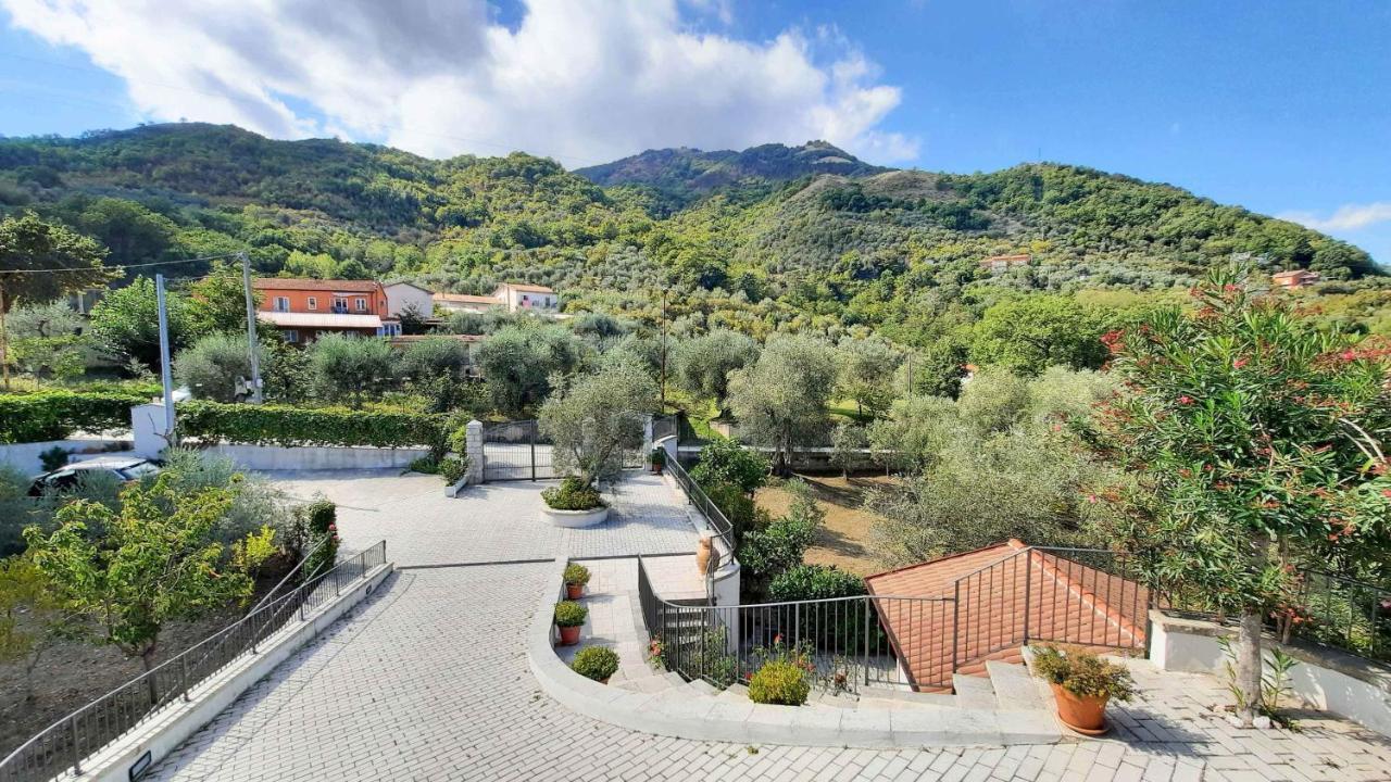 Casa Elisabetta Shortlets Apartment Caposele Exterior photo