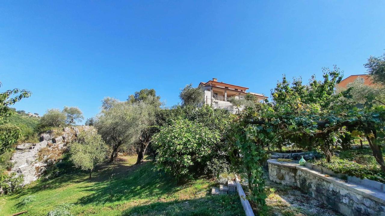 Casa Elisabetta Shortlets Apartment Caposele Exterior photo